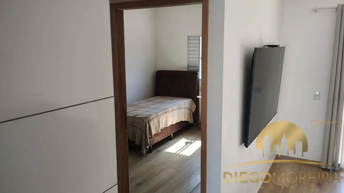 Foto 6 de Casa com 2 quartos à venda, 384m2 em Atibaia - SP