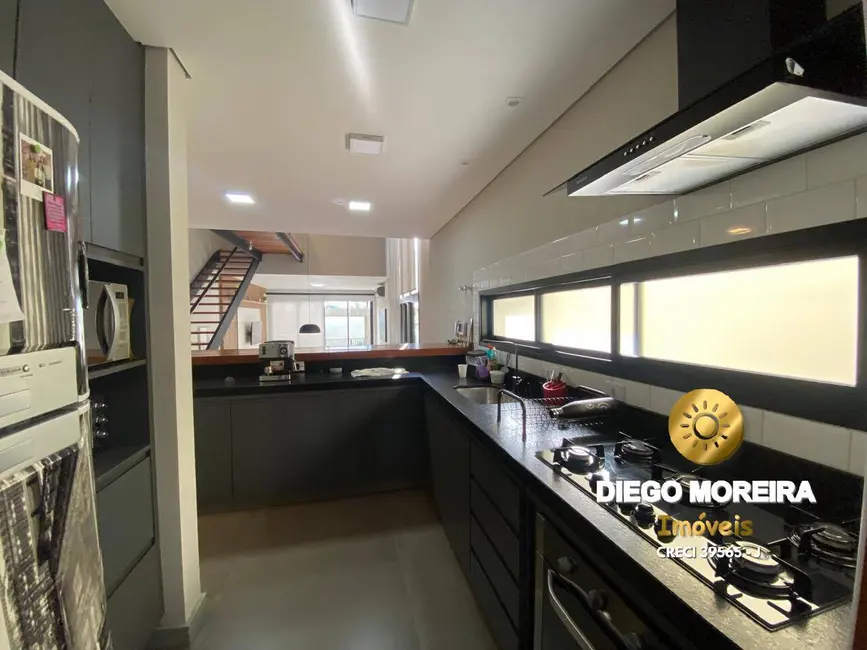 Foto 9 de Casa com 2 quartos à venda, 166m2 em Jardim dos Pinheiros, Atibaia - SP