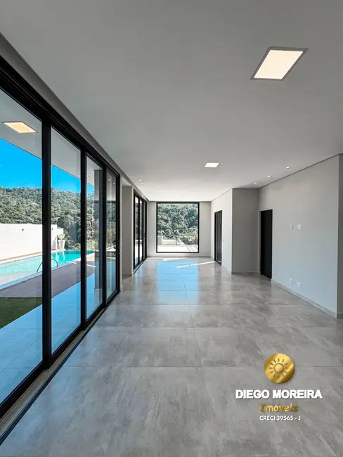 Foto 4 de Casa de Condomínio com 3 quartos à venda, 174m2 em Condominio Quintas da Boa Vista, Atibaia - SP