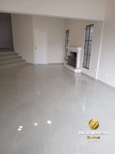 Foto 3 de Casa de Condomínio com 4 quartos à venda, 288m2 em Parque Arco Iris, Atibaia - SP