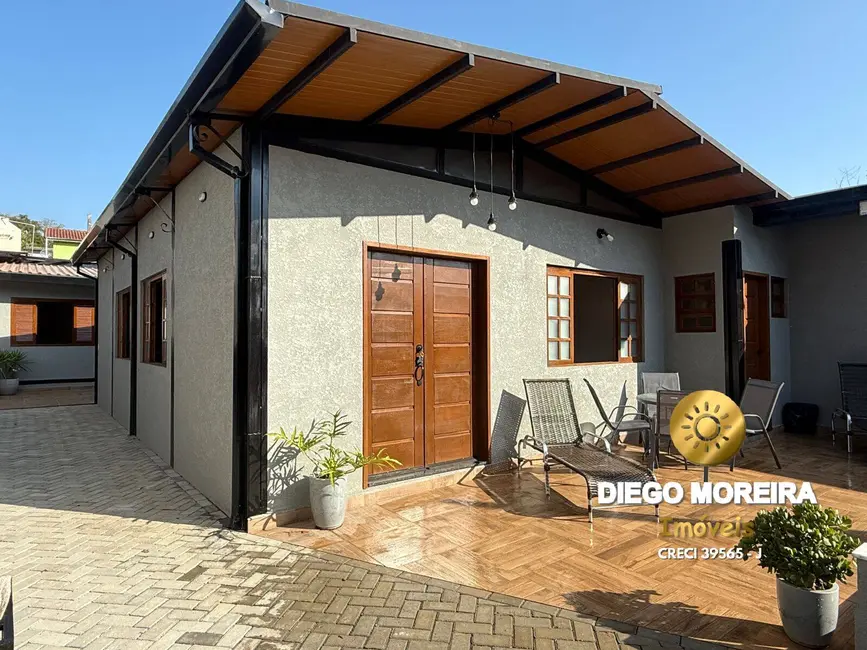 Foto 2 de Casa com 2 quartos à venda, 210m2 em Mairipora - SP