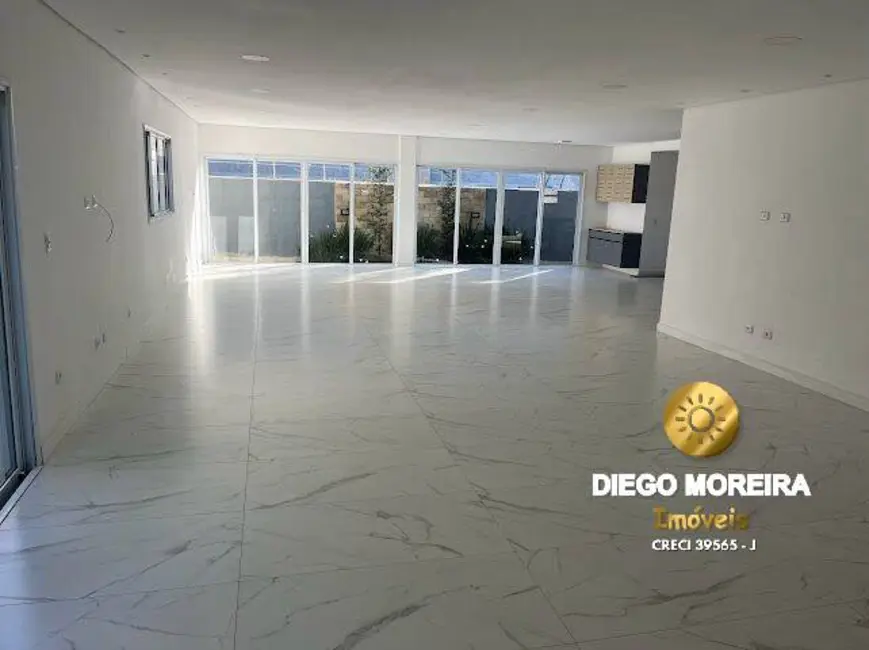 Casa com 4 quartos à venda, 376m2 em Jardim do Lago, Atibaia - SP - imagem 4 Foto 4 de Casa com 4 quartos à venda, 376m2 em Jardim do Lago, Atibaia - SP