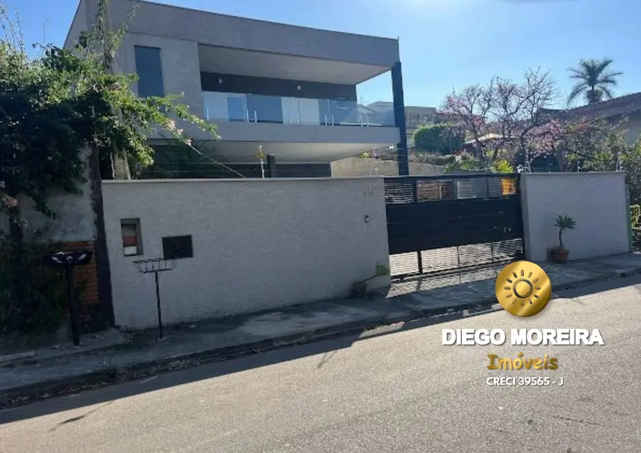 Casa com 4 quartos à venda, 376m2 em Jardim do Lago, Atibaia - SP - imagem 1 Foto 1 de Casa com 4 quartos à venda, 376m2 em Jardim do Lago, Atibaia - SP