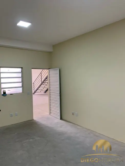 Armazém / Galpão para alugar, 240m2 em Jardim Imperial, Atibaia - SP - imagem 8 Foto 8 de Armazém / Galpão para alugar, 240m2 em Jardim Imperial, Atibaia - SP