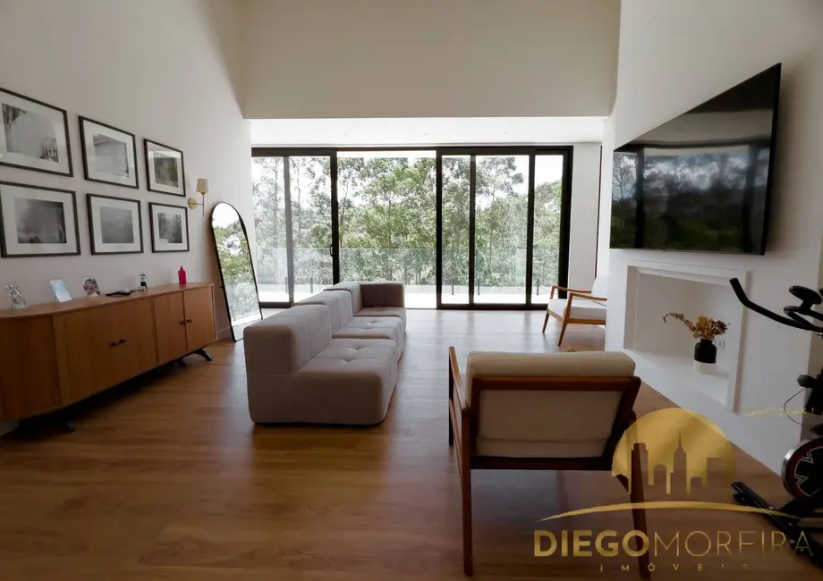 Foto 3 de Casa de Condomínio com 3 quartos à venda, 338m2 em Mairipora - SP