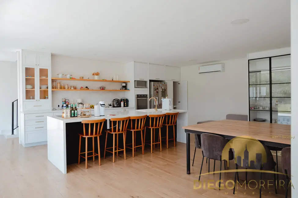 Foto 9 de Casa de Condomínio com 3 quartos à venda, 338m2 em Mairipora - SP