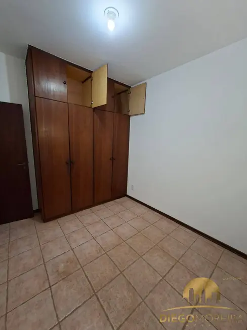 Foto 9 de Casa com 2 quartos à venda, 247m2 em Jardim Maristela, Atibaia - SP