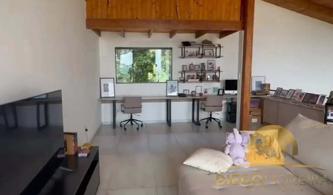 Foto 2 de Casa de Condomínio com 2 quartos à venda, 140m2 em Mairipora - SP