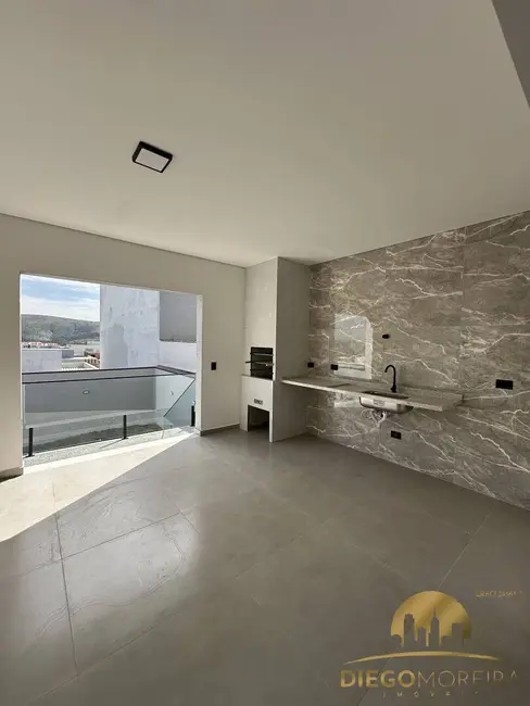 Foto 2 de Casa com 3 quartos à venda, 204m2 em Laranjeiras, Caieiras - SP