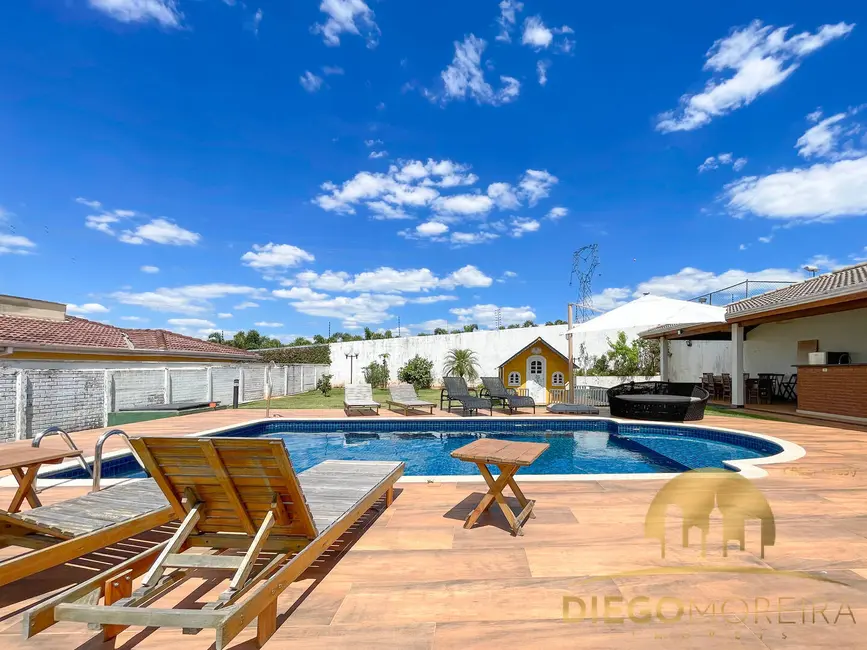 Foto 2 de Chácara com 3 quartos à venda, 227m2 em Tanque, Atibaia - SP