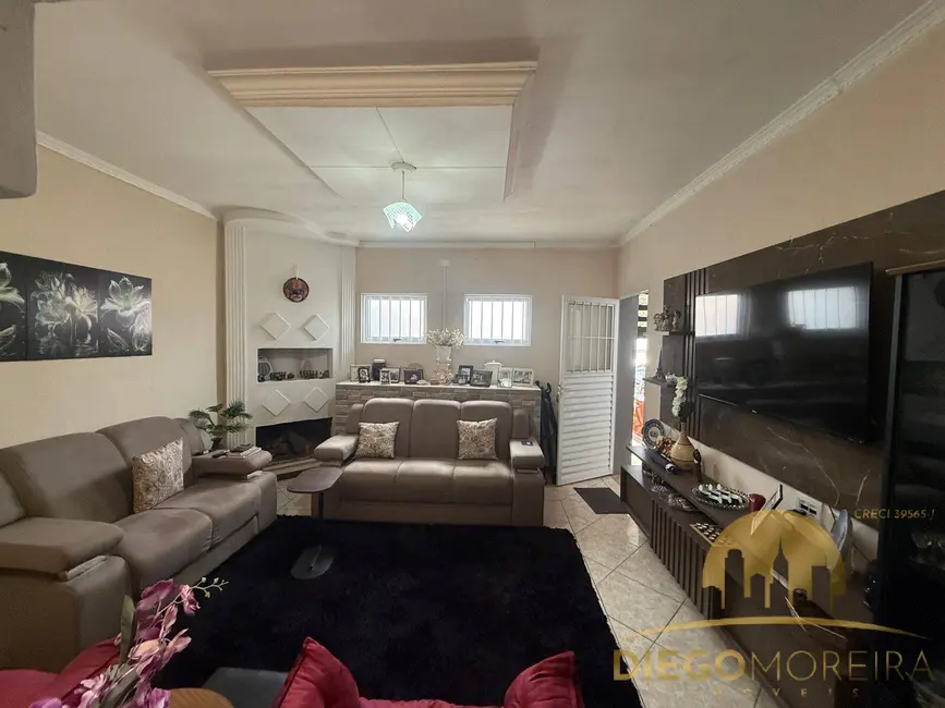 Foto 4 de Casa com 4 quartos à venda, 200m2 em Mairipora - SP