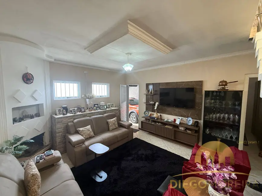 Foto 5 de Casa com 4 quartos à venda, 200m2 em Mairipora - SP