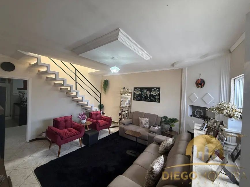 Foto 6 de Casa com 4 quartos à venda, 200m2 em Mairipora - SP