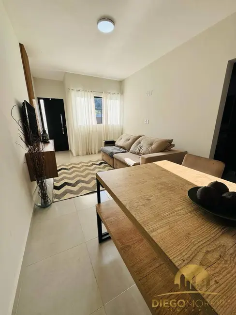 Foto 2 de Casa com 2 quartos à venda, 100m2 em Bom Jesus Dos Perdoes - SP