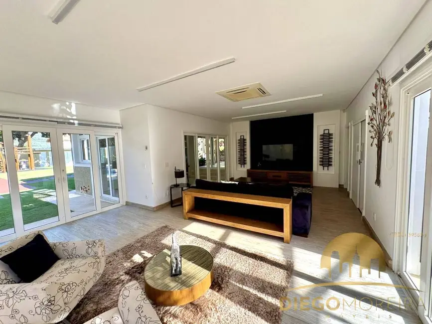 Casa com 4 quartos à venda, 890m2 em Recreio Maristela, Atibaia - SP - imagem 8 Foto 8 de Casa com 4 quartos à venda, 890m2 em Recreio Maristela, Atibaia - SP