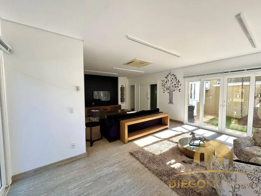 Casa com 4 quartos à venda, 890m2 em Recreio Maristela, Atibaia - SP - imagem 5 Foto 5 de Casa com 4 quartos à venda, 890m2 em Recreio Maristela, Atibaia - SP