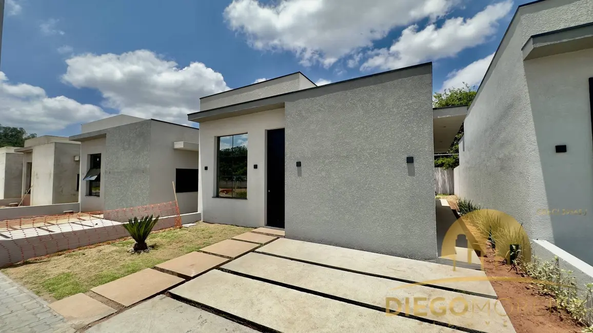 Foto 2 de Casa de Condomínio com 3 quartos à venda, 240m2 em Jardim Estância Brasil, Atibaia - SP