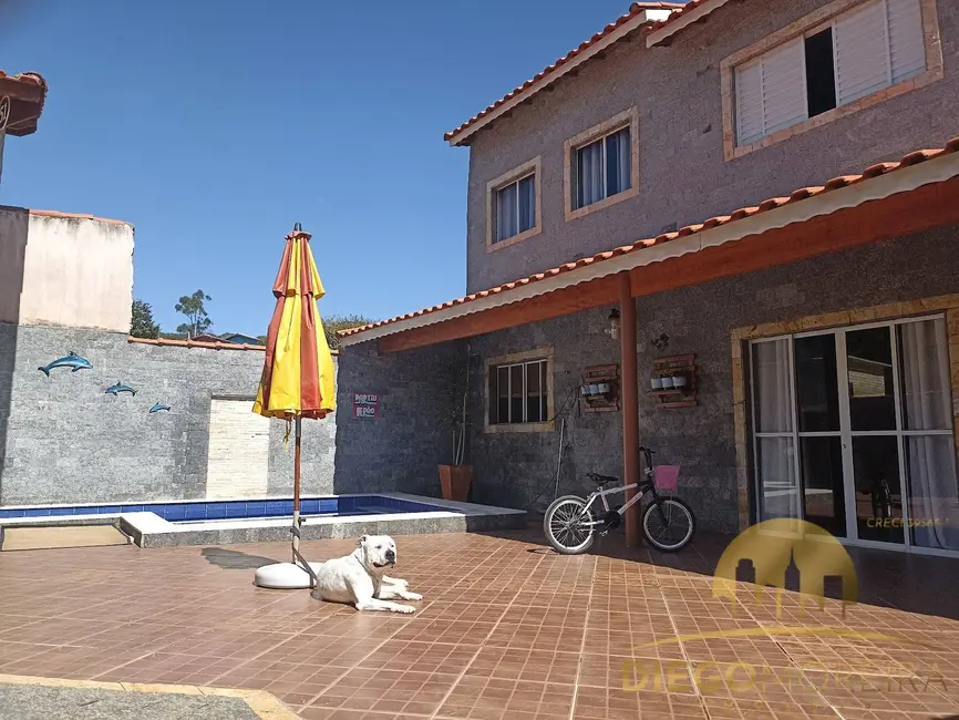 Foto 2 de Casa com 3 quartos à venda, 300m2 em Mairipora - SP