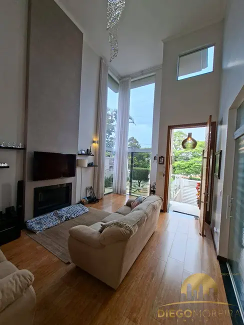 Foto 4 de Casa com 3 quartos à venda, 250m2 em Parque Arco Iris, Atibaia - SP