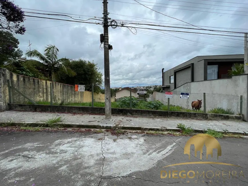 Foto 1 de Terreno / Lote à venda, 612m2 em Vila Santista, Atibaia - SP