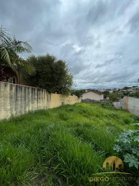Foto 3 de Terreno / Lote à venda, 612m2 em Vila Santista, Atibaia - SP