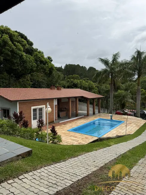 Foto 2 de Chácara com 4 quartos à venda, 1680m2 em Estância Santa Maria do Portão, Atibaia - SP