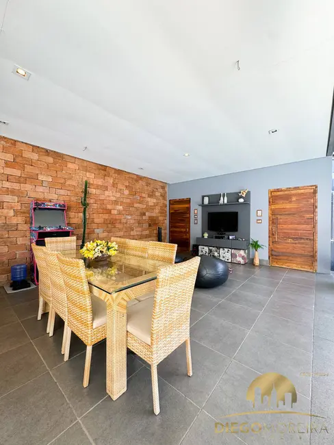 Casa com 4 quartos à venda, 395m2 em Jardim Itaperi, Atibaia - SP - imagem 3 Foto 3 de Casa com 4 quartos à venda, 395m2 em Jardim Itaperi, Atibaia - SP
