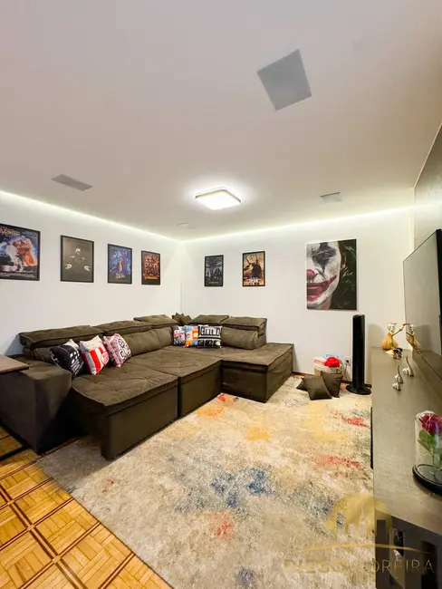 Casa com 4 quartos à venda, 395m2 em Jardim Itaperi, Atibaia - SP - imagem 9 Foto 9 de Casa com 4 quartos à venda, 395m2 em Jardim Itaperi, Atibaia - SP