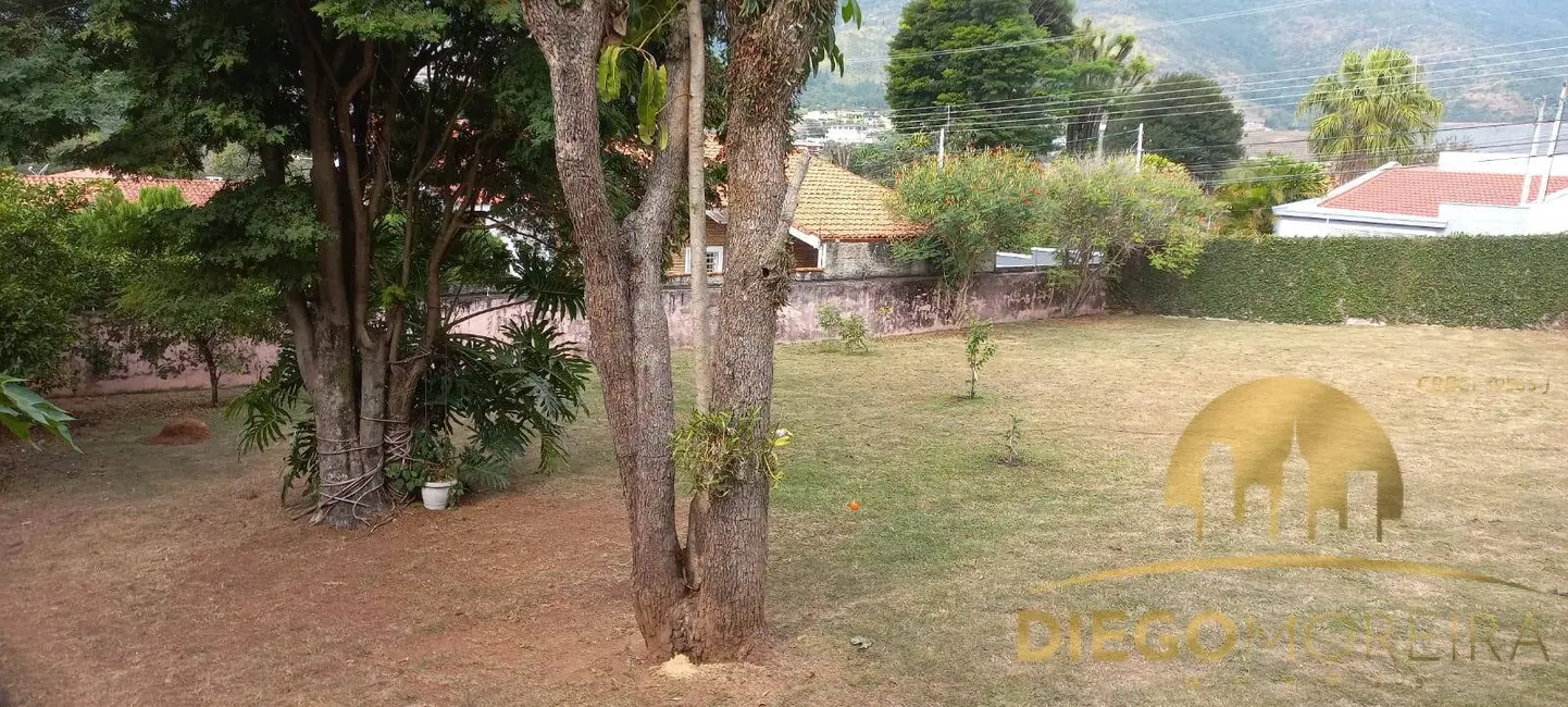 Foto 3 de Terreno / Lote à venda, 700m2 em Atibaia - SP
