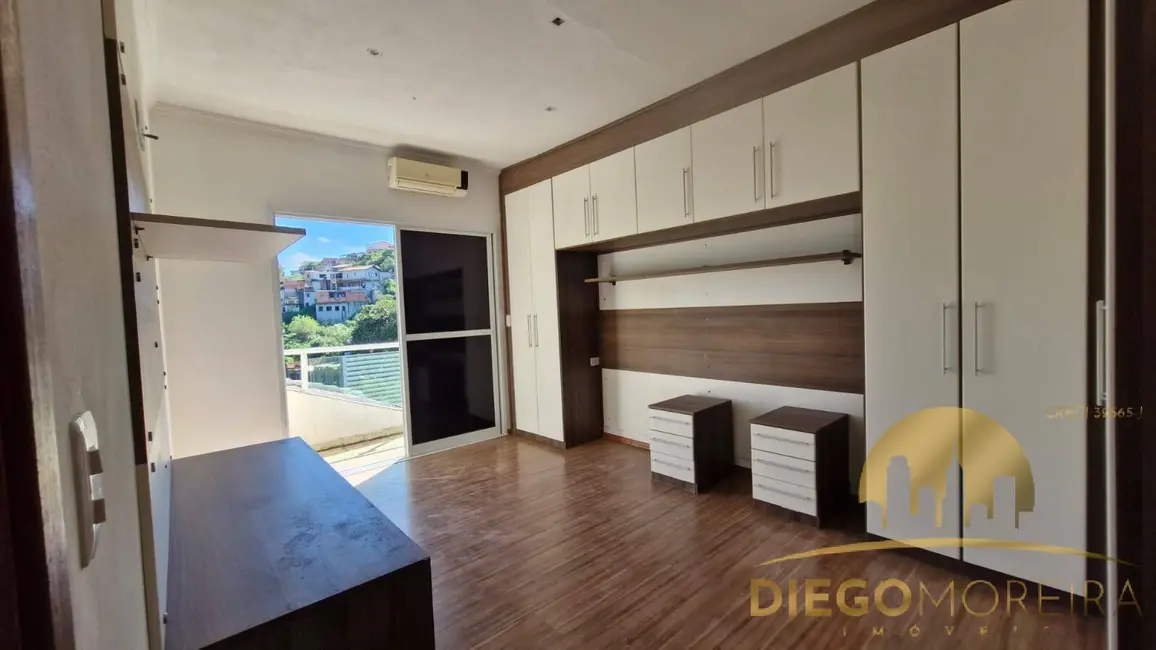 Foto 8 de Casa de Condomínio com 3 quartos à venda e para alugar, 260m2 em Mairipora - SP