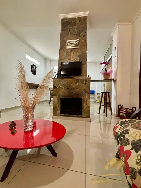 Foto 5 de Casa com 3 quartos para alugar, 425m2 em Alvinópolis, Atibaia - SP