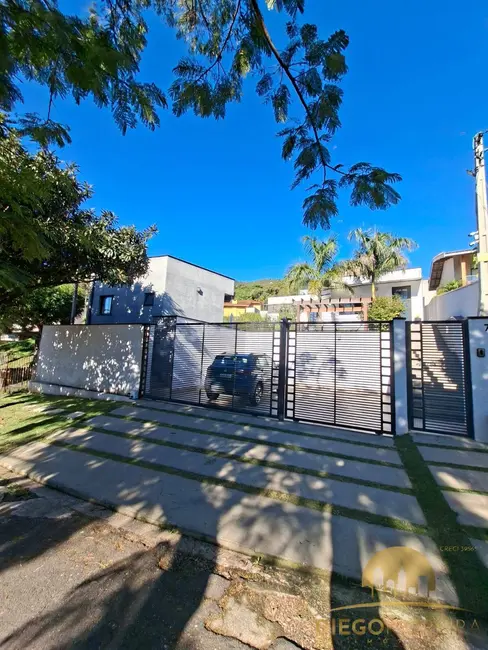 Foto 2 de Casa de Condomínio com 5 quartos à venda, 224m2 em Parque Arco Iris, Atibaia - SP