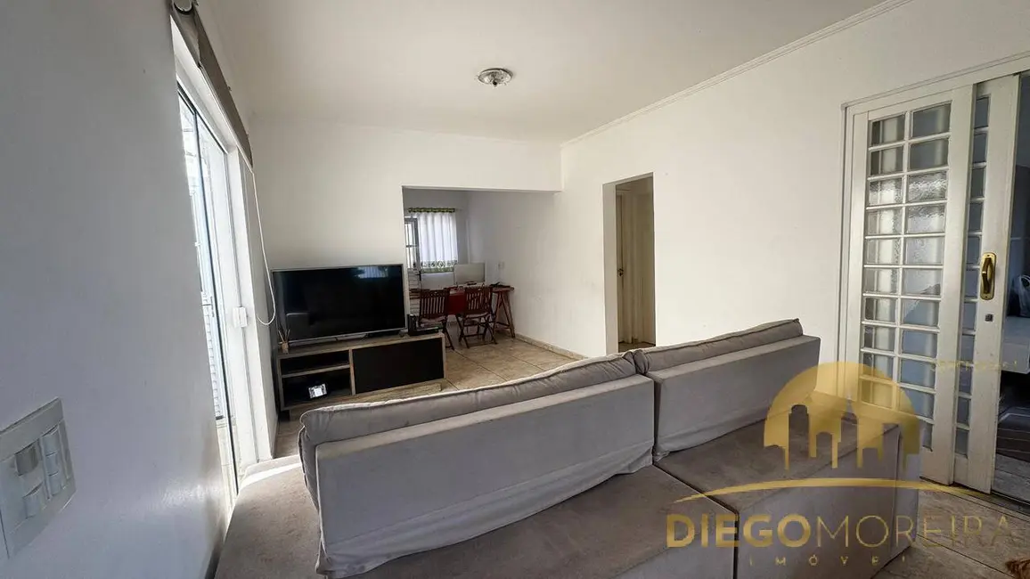 Foto 3 de Casa com 3 quartos à venda, 161m2 em Jardim do Lago, Atibaia - SP