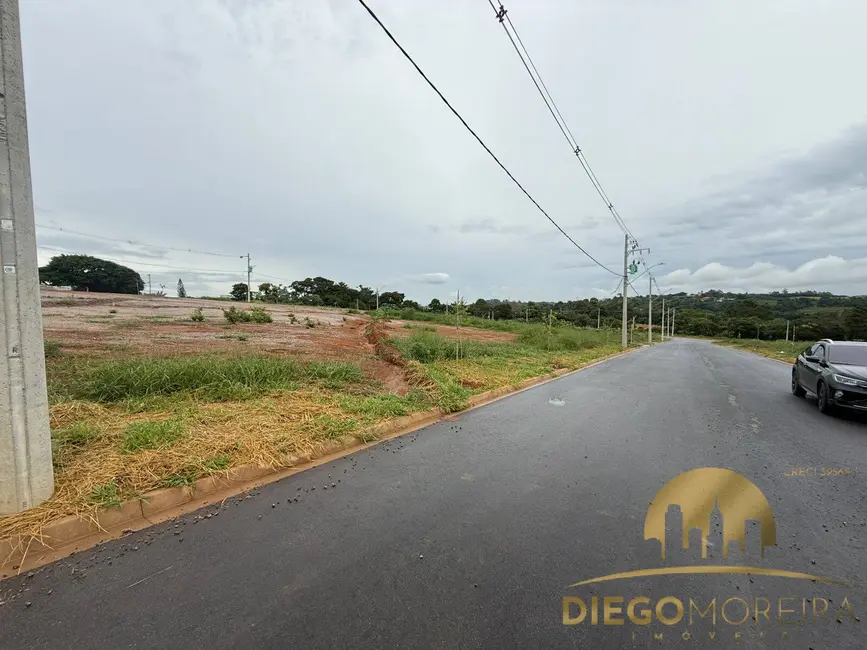 Foto 1 de Terreno / Lote à venda, 175m2 em Jardim Colonial, Atibaia - SP