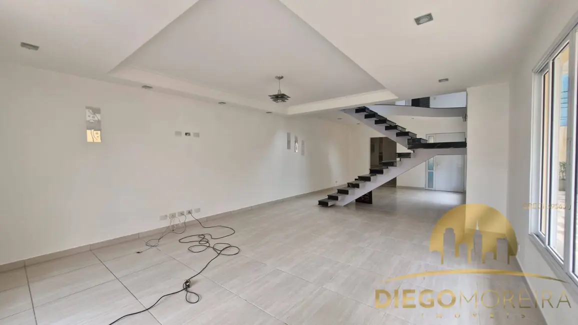 Casa de Condomínio com 3 quartos à venda e para alugar, 255m2 em Mairipora - SP - imagem 8 Foto 8 de Casa de Condomínio com 3 quartos à venda e para alugar, 255m2 em Mairipora - SP