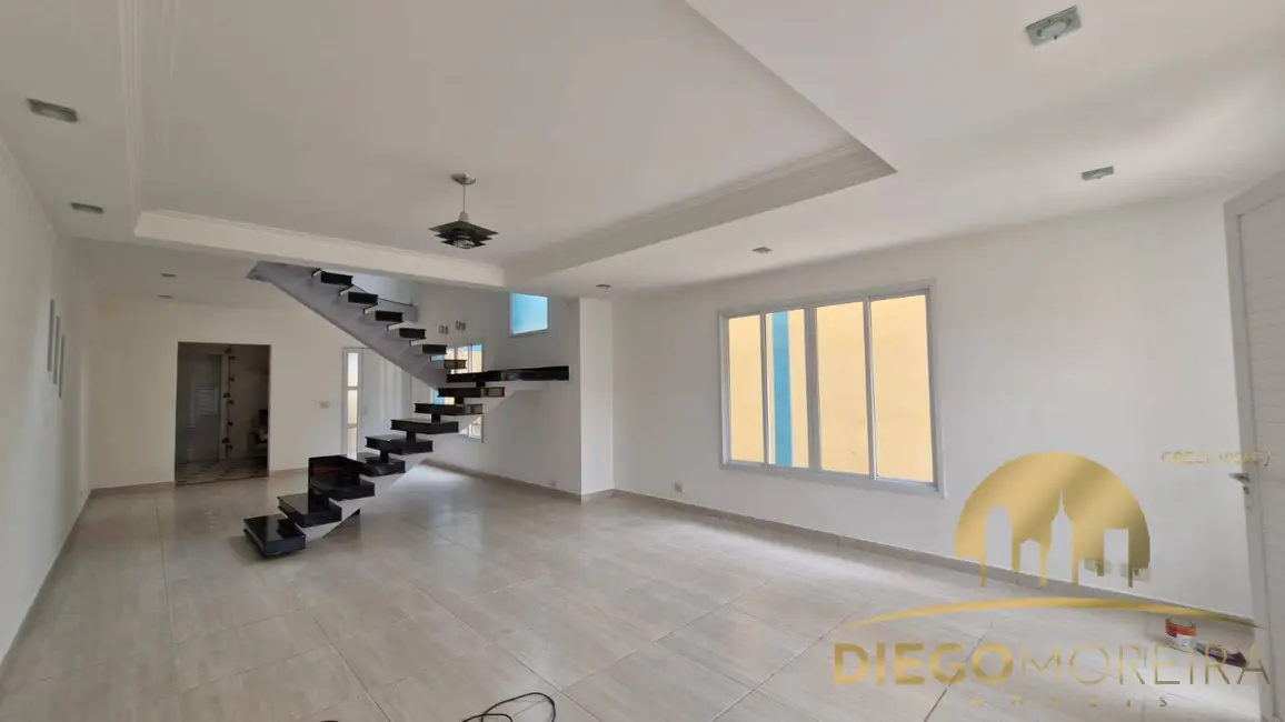 Casa de Condomínio com 3 quartos à venda e para alugar, 255m2 em Mairipora - SP - imagem 6 Foto 6 de Casa de Condomínio com 3 quartos à venda e para alugar, 255m2 em Mairipora - SP