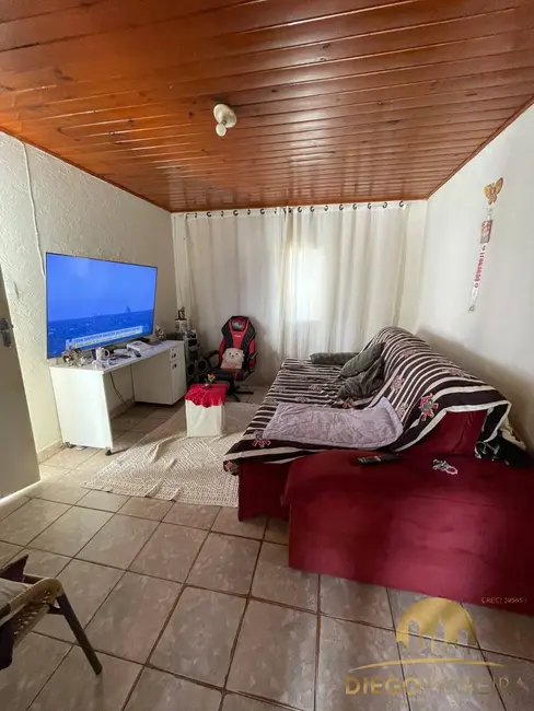 Foto 2 de Casa com 2 quartos à venda, 93m2 em Mairipora - SP