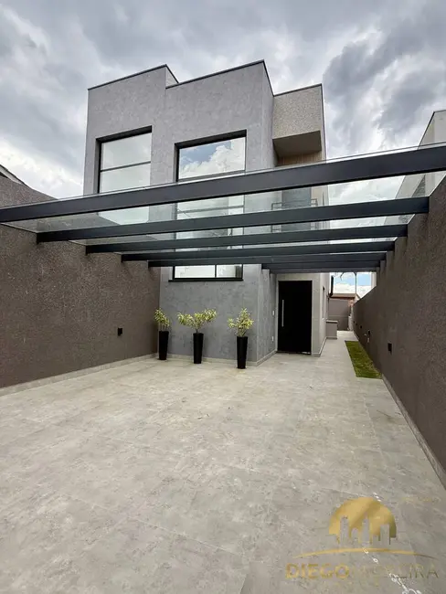 Foto 2 de Casa com 3 quartos à venda e para alugar, 232m2 em Itapetinga, Atibaia - SP