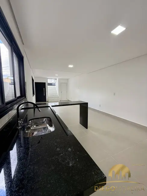 Foto 6 de Casa com 3 quartos à venda e para alugar, 232m2 em Itapetinga, Atibaia - SP