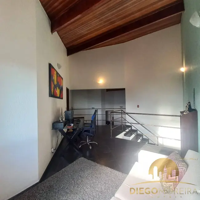 Foto 7 de Casa com 3 quartos à venda, 480m2 em Vila Petrópolis, Atibaia - SP