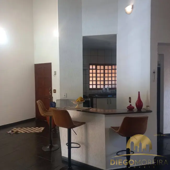 Foto 5 de Casa com 3 quartos à venda, 480m2 em Vila Petrópolis, Atibaia - SP