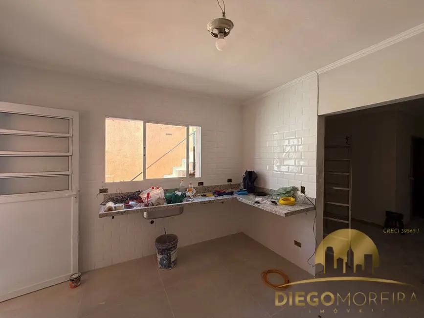 Casa com 2 quartos à venda, 94m2 em Atibaia Jardim, Atibaia - SP - imagem 3 Foto 3 de Casa com 2 quartos à venda, 94m2 em Atibaia Jardim, Atibaia - SP