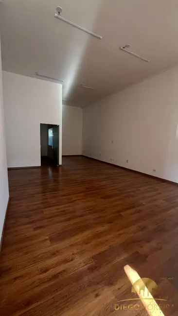 Foto 3 de Sala Comercial para alugar, 105m2 em Atibaia Jardim, Atibaia - SP