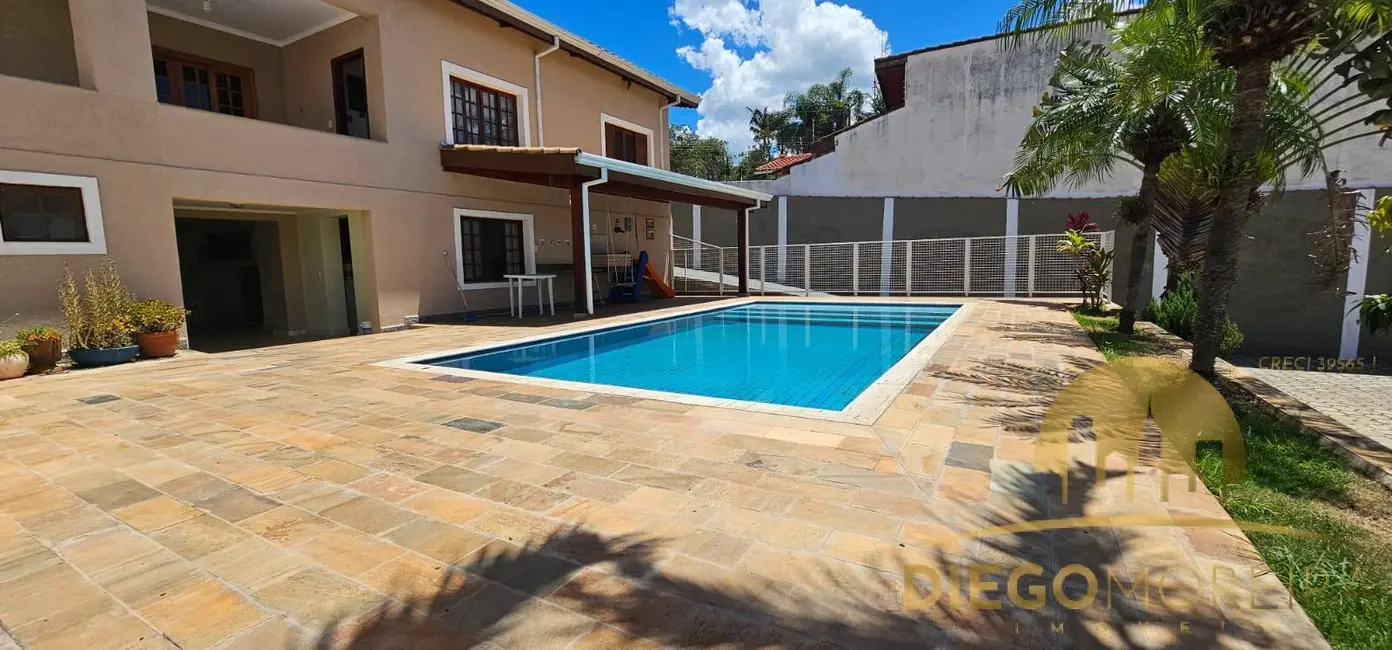 Foto 2 de Casa com 5 quartos à venda e para alugar, 450m2 em Vila Santista, Atibaia - SP