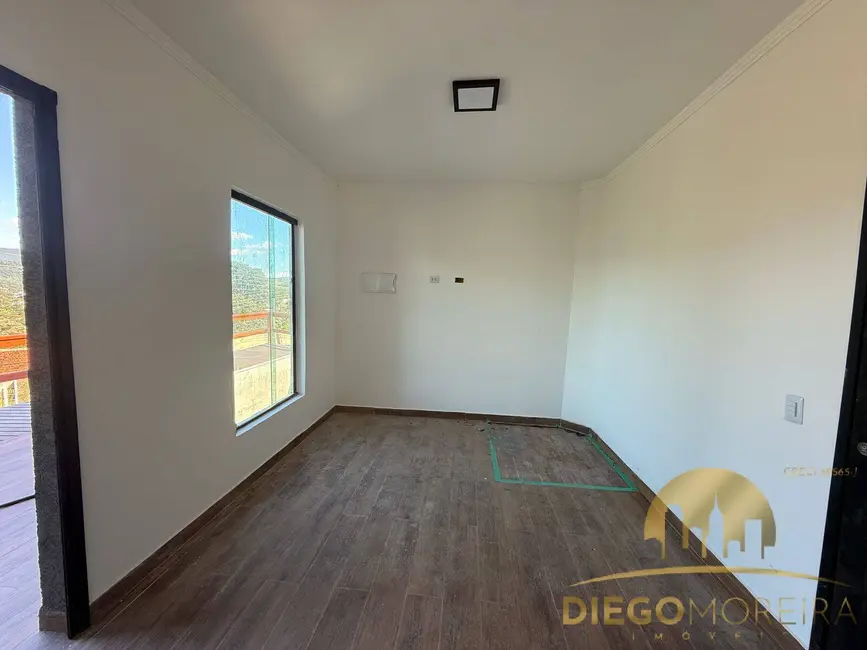 Foto 4 de Chácara com 3 quartos à venda, 500m2 em Jardim Estância Brasil, Atibaia - SP