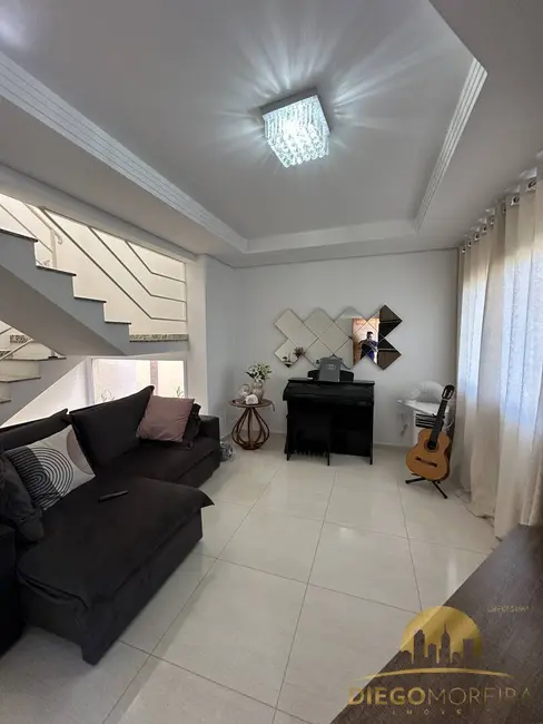 Foto 4 de Casa de Condomínio com 3 quartos à venda, 165m2 em Jardim Estância Brasil, Atibaia - SP