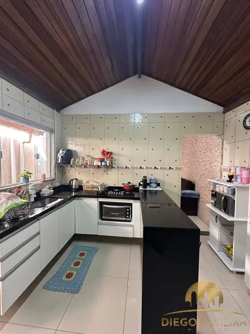 Casa com 4 quartos à venda, 125m2 em Mairipora - SP - imagem 1 Foto 1 de Casa com 4 quartos à venda, 125m2 em Mairipora - SP