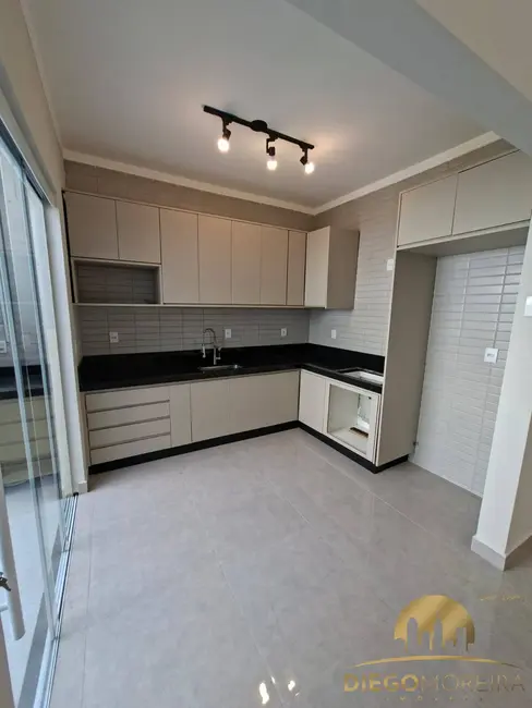 Foto 2 de Casa com 3 quartos à venda, 118m2 em Residencial Piemonte, Braganca Paulista - SP