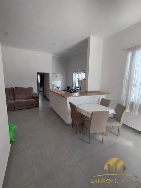 Foto 2 de Casa com 3 quartos à venda, 198m2 em Atibaia - SP