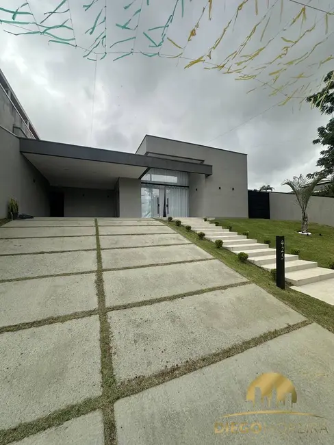 Casa de Condomínio com 3 quartos à venda, 510m2 em Jardim Shangri-Lá, Atibaia - SP - imagem 2 Foto 2 de Casa de Condomínio com 3 quartos à venda, 510m2 em Jardim Shangri-Lá, Atibaia - SP
